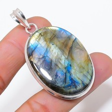 Pendentif pierre précieuse