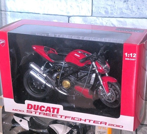 Moto miniature ducati - moto,