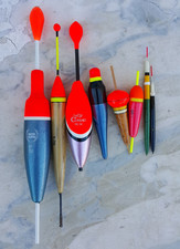 Lot de 8 flotteurs très bon état pour pêche au blanc en étang