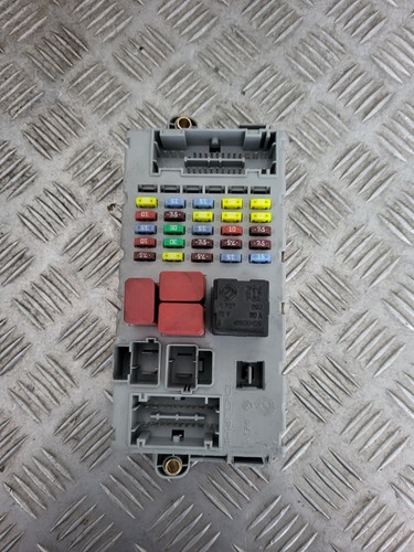 Boitier fusible fiat idea - -,