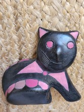 Adorable Petite Sculpture Chat