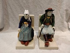 Belle paire de serre livre