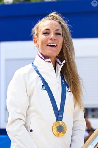 Pauline prévôt leon marchand - pauline,