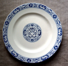 ANCIENNE ASSIETTE EN FAÏENCE DÉCOR FRANÇOIS 1er SALAMANDRE GRAND DÉPÔT BOURGEOIS