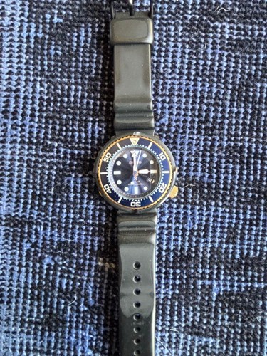 Montre plongée solaire - montre,