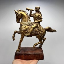 Ancienne statue cavalier en