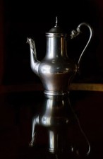 cafetière en étain Ancienne 