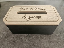 Boîte à mouchoirs en bois 
