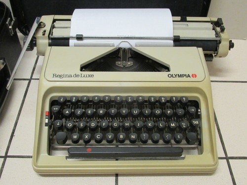 Machine écrire vintage - , à