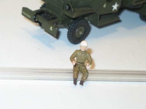 R03 dinky toys - toys,, soldat