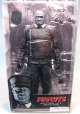Sin City Figurine Manute Black and White Version 15 cm 