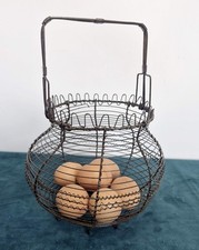 Panier ancien en fil de fer