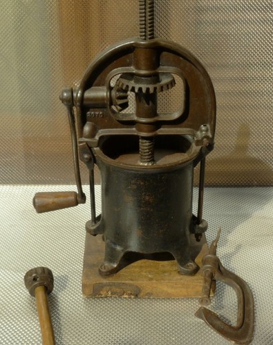Ancien outil machine - outil,