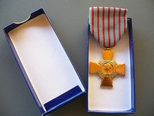 MEDAILLE MILITAIRE  "croix du