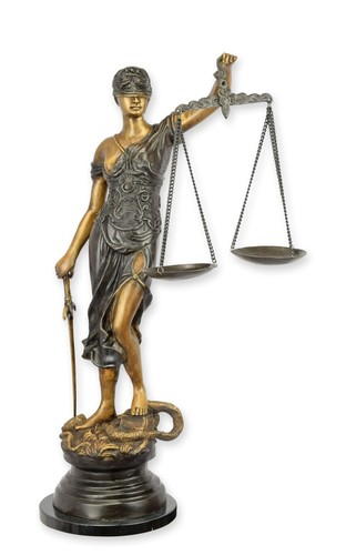 Une sculpture bronze - en,