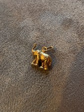 Pendentif éléphant or 18 carats