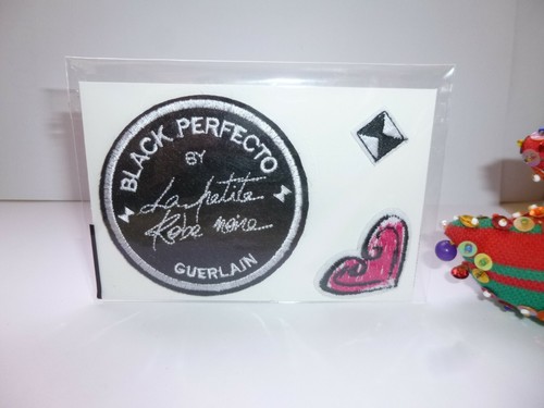 Jolis rares patches petite - &,