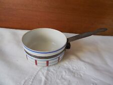 ANCIENNE CASSEROLE EN PORCELAINE