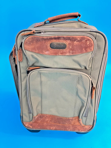 Vintage pelican rolling case - vintage,
