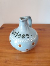 Pichet en grès émaillé bleu décoré marqué cerises signé Alsace 15 cm