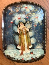 Boîte russe Fedoskino Femme