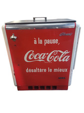 ancien refrigerateur bouteilles coca cola  annees 50 en etat de fonctionnement