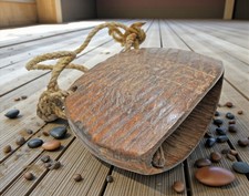 Cloche En Bois Antique Animaux