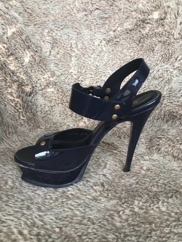 Sansales yves saint - saint, laurent