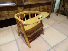 Ancienne petite chaise en bois