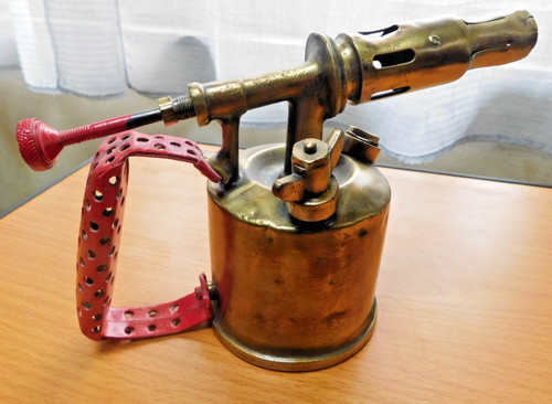 Lampe souder ancienne vesta - à,