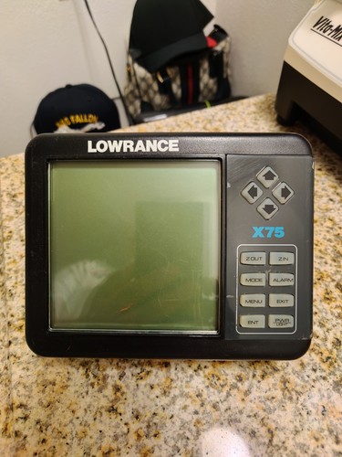 Lowrance fish finder model - model, x75