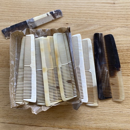 Lot anciens peignes - 12,