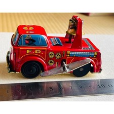 Jouet en étain, remontoir