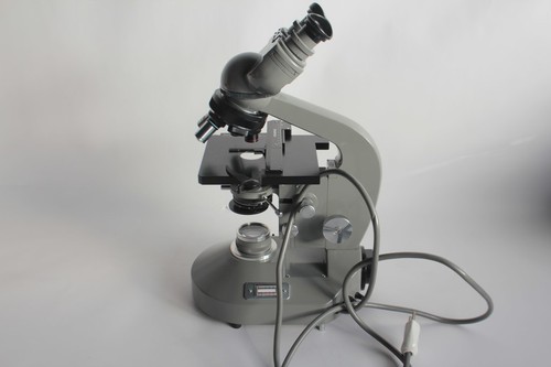 Microscope binoculaire olympus - microscope,