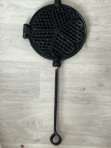 Ancien gaufrier fonte cœur - ancien,