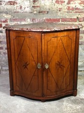 Encoignure galbée en marqueterie époque Louis XV estampillée J.B GALET