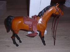 cheval barbie idem Big Jim