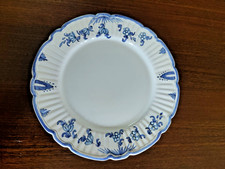 MOUSTIERS ancienne assiette