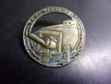 COIFFURE . Insigne de Beret . Maginot ( argenté et évidé )