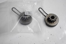 2 PIGNONS ROCHET ENGRENAGE NOIX  DE KICK   MBK BOOSTER  SPIRIT OVETTO .......