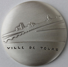 MEDAILLE DE TABLE EN BRONZE