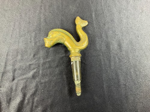 Ancien robinet fontaine ou - ancien,
