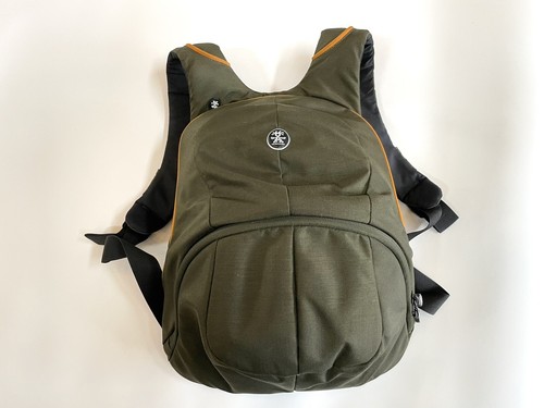 Crumpler muffin top half photo - muffin,