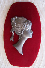 CADRE TABLEAU  ETAIN Thème VISAGE DE FEMME vue de PROFIL