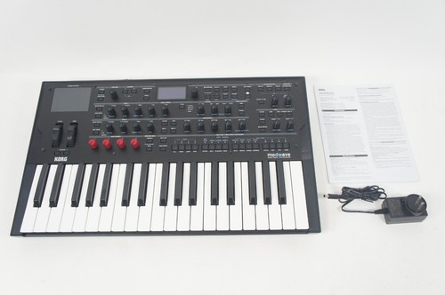 Clavier synthétiseur de - de,
