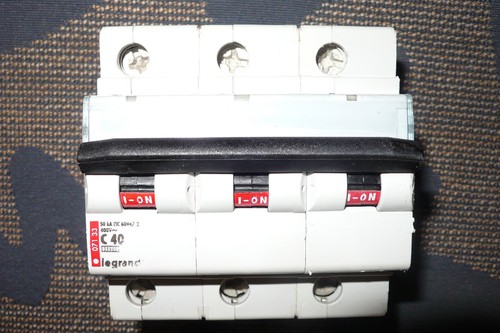 Disjoncteur triphase 40a - triphase,