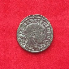 Maxence, Follis au type CONSERV VRB SVAE, Atelier de Trèves (5,38g).