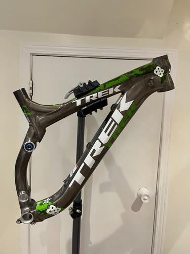 Trek session front - session, 88