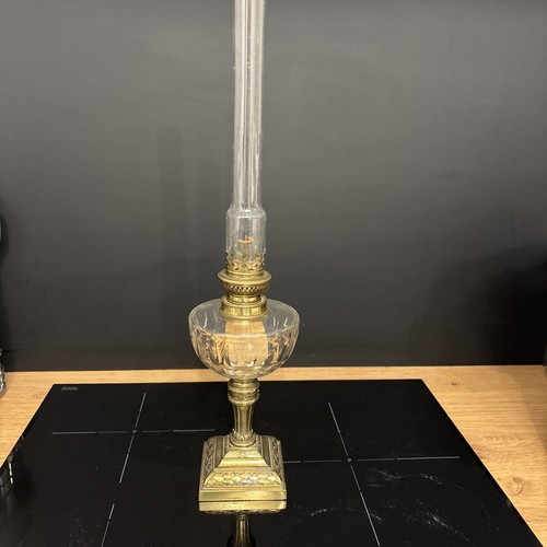 Ancienne lampe pétrole en - lampe, a