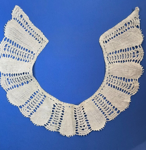 Dentelle ancienne col en - dentelle,